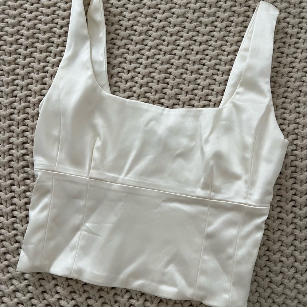 LIKE NEW: Aritzia White Satin Tank